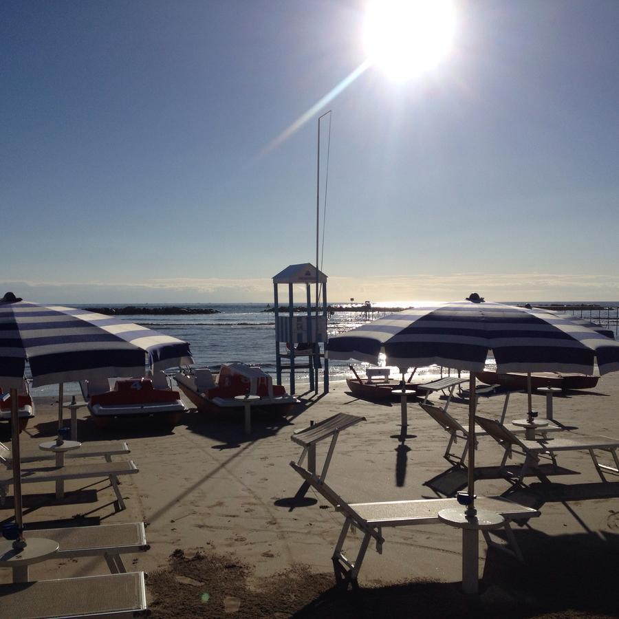 Hotel La Caravella Bellaria-Igea Marina Exterior foto